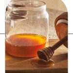 ظرف عسل  شیشه ای با در چوبی