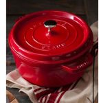 قابلمه چدن 24 سانت قرمز staub