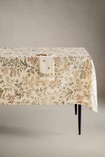 رومیزی گل دار zara home - Image 4