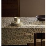رومیزی گل دار zara home
