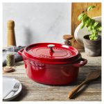 قابلمه چدن بیضی 23 سانت قرمز staub - Image 7