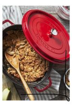 قابلمه چدن بیضی 23 سانت قرمز staub