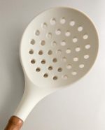 کفگیر سلیکونی سوراخدار دسته بلند زاراهوم zara home - Image 4